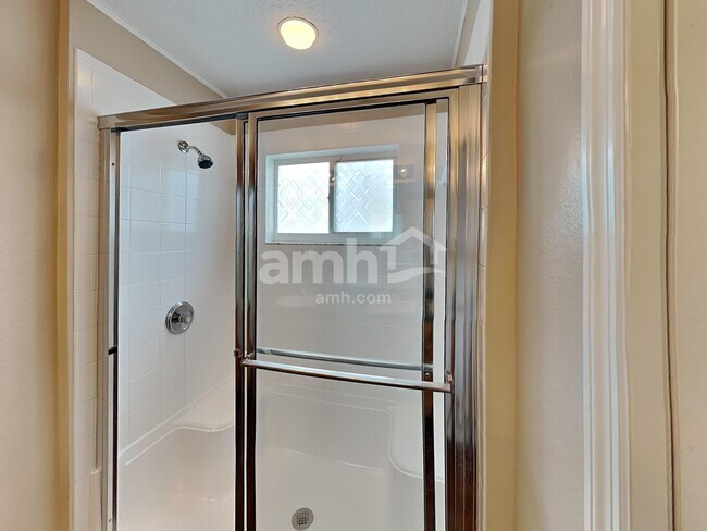 Building Photo - 10524 Walker Vista Dr