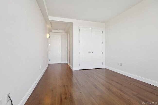 Building Photo - 10 City Pl