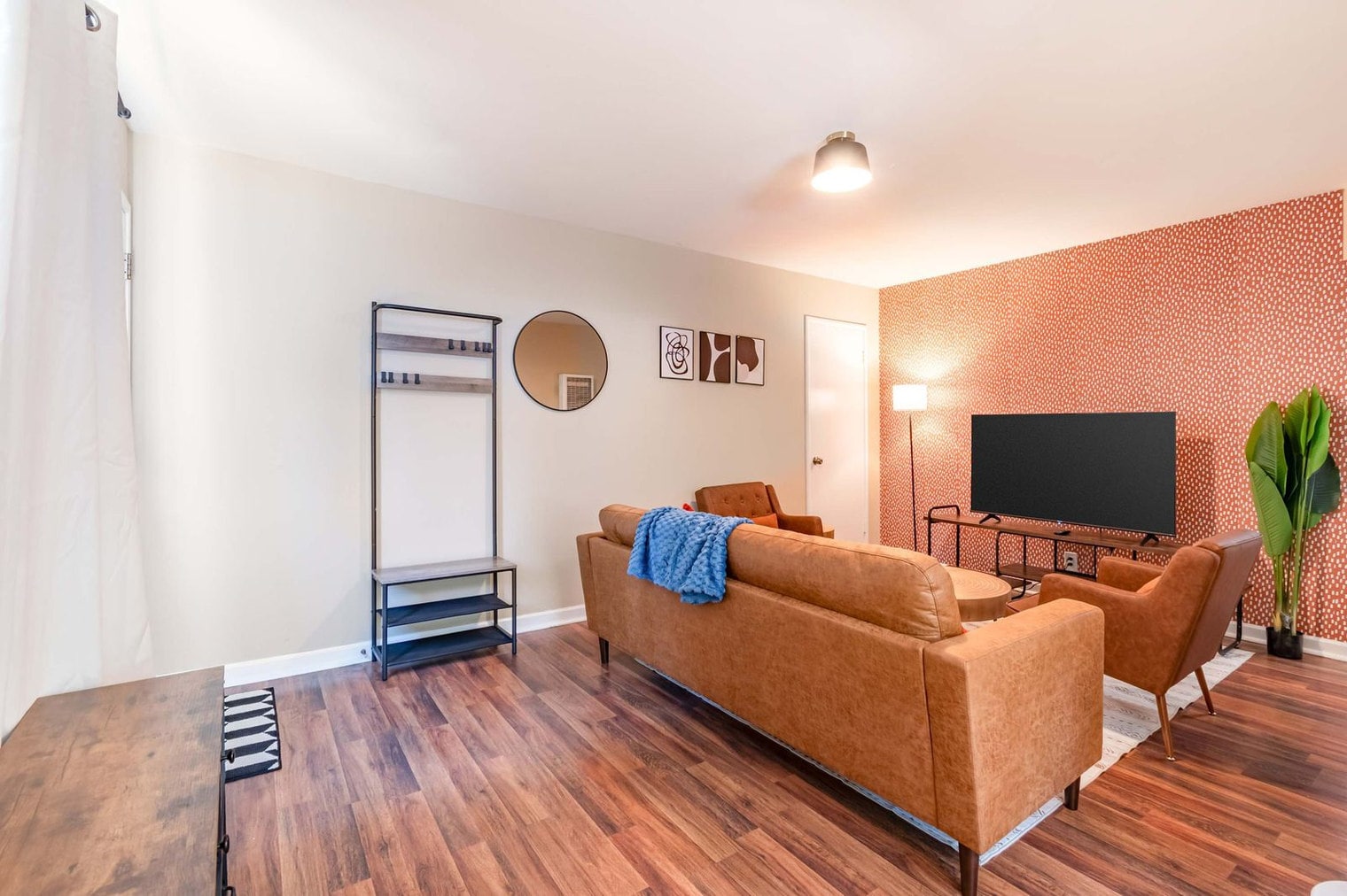 Building Photo - 2312 Bonar St