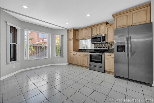 Building Photo - 10820 Buttonwood Lake Dr