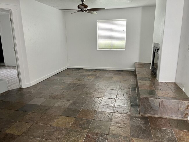 Building Photo - 1461 W 3895 S