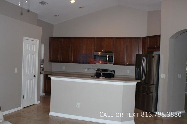 Building Photo - 13655 Artesa Bell Dr