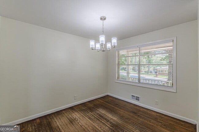 Building Photo - 2416 Timber Ridge Ct