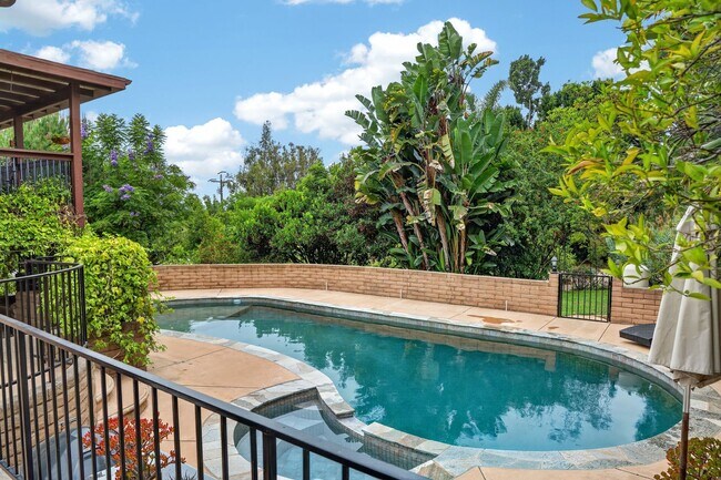 Building Photo - 13660 Acorn Patch Ln