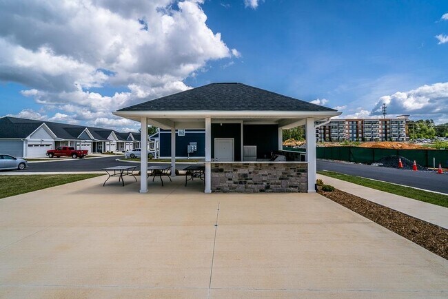 Building Photo - 1588 Port Hills Dr