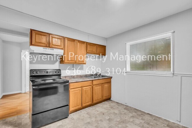 Building Photo - COMING SOON - Charming 3-Bedroom Home with Spacious Yard in North St. Louis County