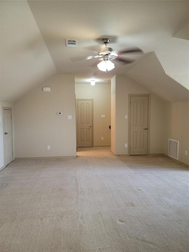 Building Photo - Stunning 4/3/2 in Weatherford coming soon