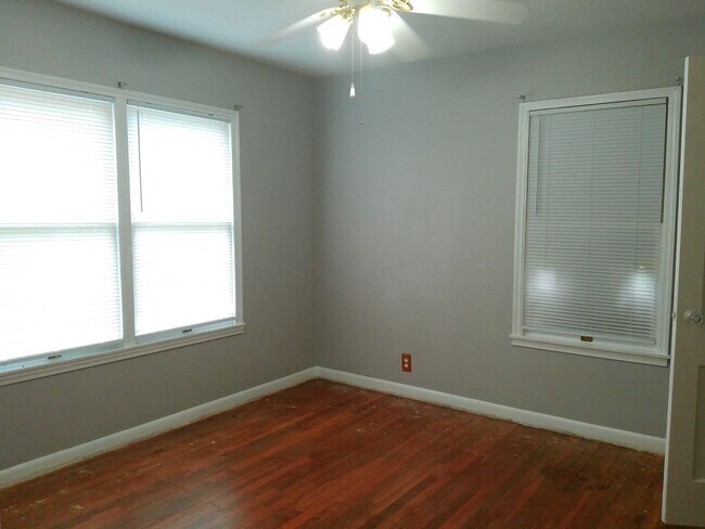 Building Photo - 3425 Monterrey St