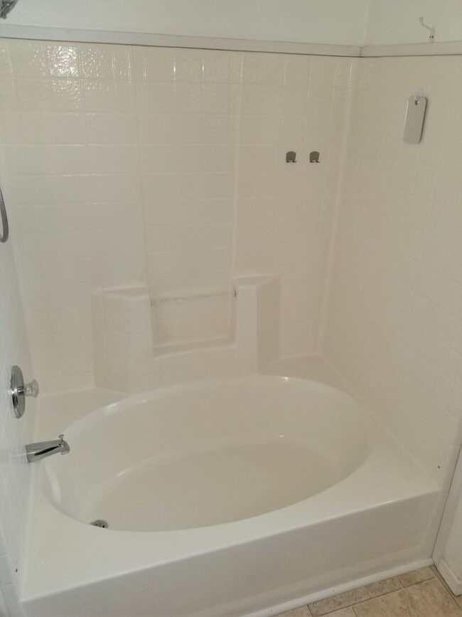 Building Photo - Great Location! 3 Bed, 2 Bath West-Flagsta...