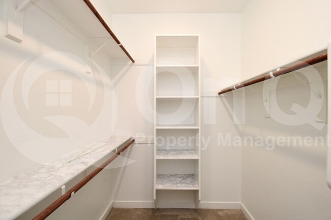 Building Photo - 2207 E Citadel Dr
