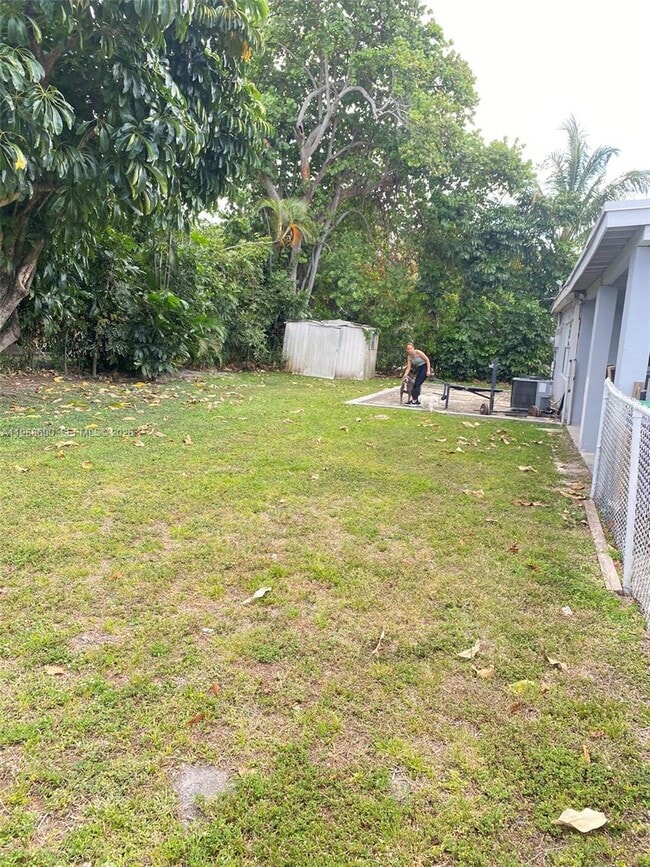 Building Photo - 740 NE 179th Terrace