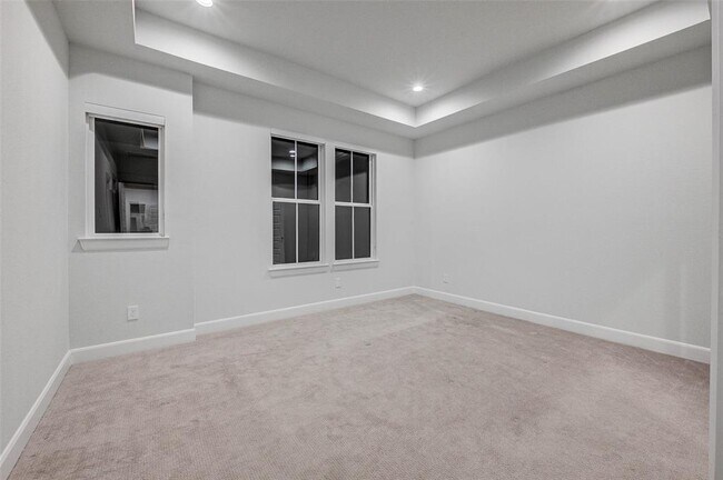 Building Photo - 2808 Grand Fountains Dr