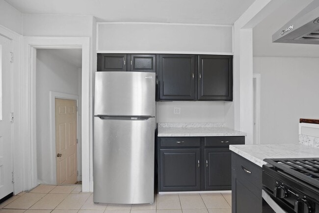 Building Photo - HYDE PARK -Move In This Week, Get $500 Bac...