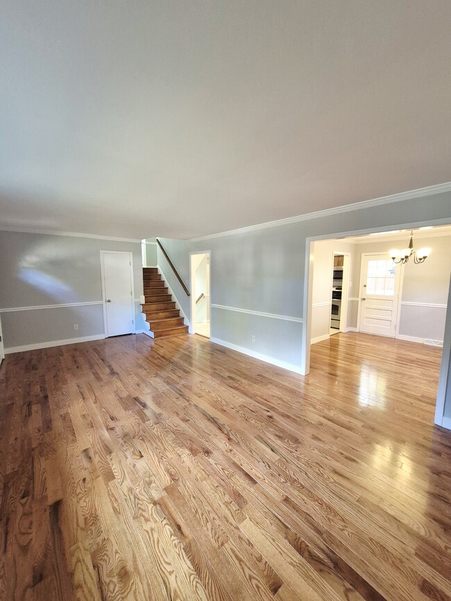 Building Photo - 2402 Fon Du Lac Rd