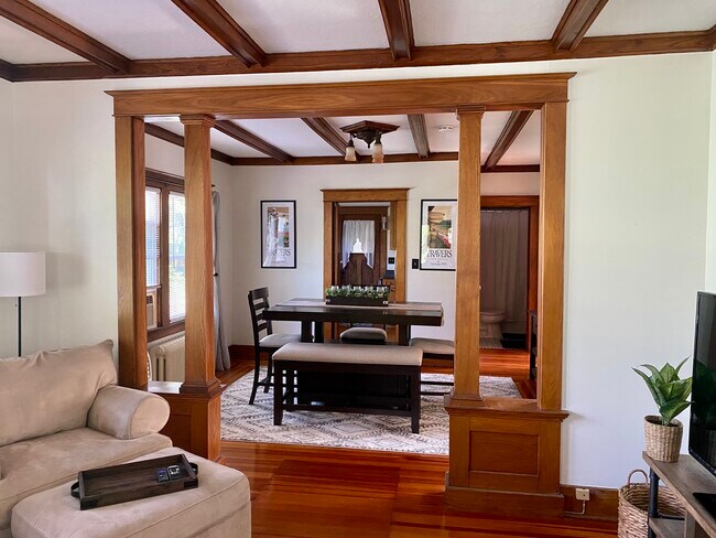 Livin Room - 18 Jumel Pl