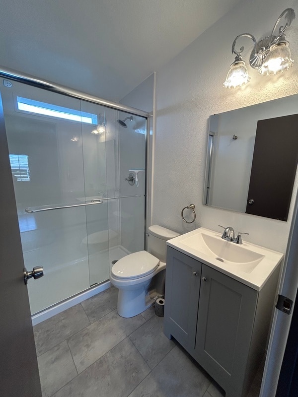 Building Photo - 554 Sanford Ave