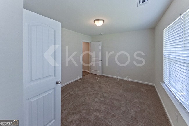 Building Photo - 105 Bluff Rd
