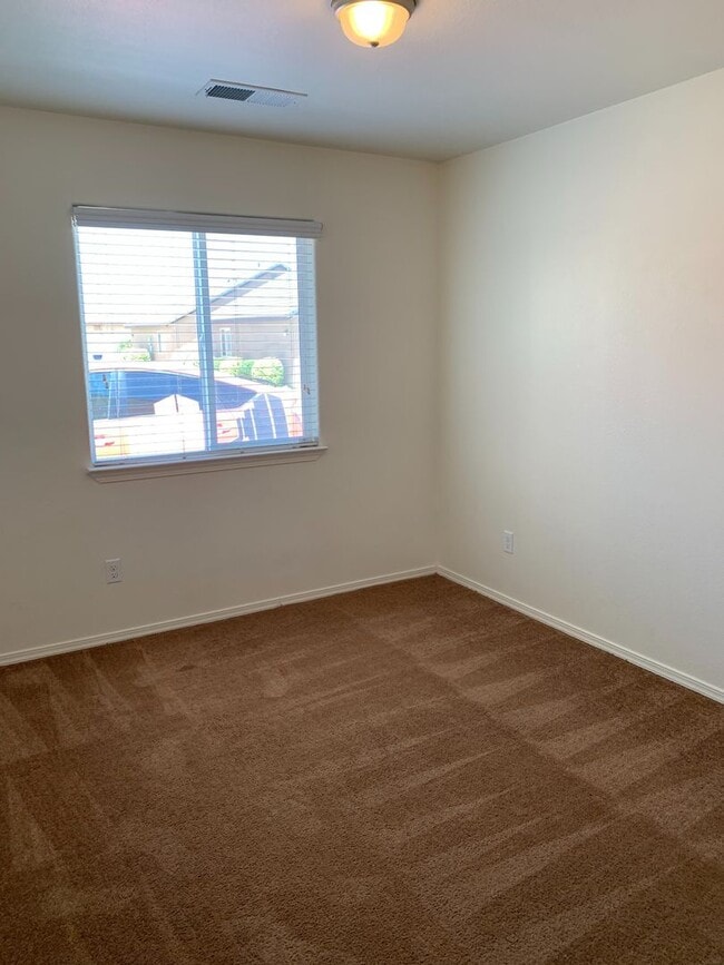 Building Photo - Charming apartment home located on Bella Oaks Drive! Coming Soon