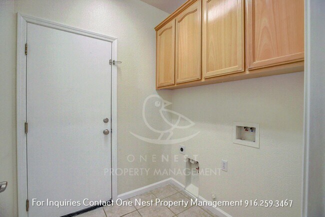 Building Photo - charming 3-bedroom, 2-bathroom single-level home