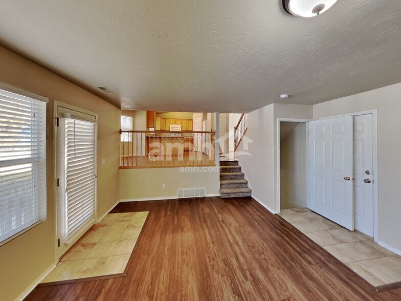 Building Photo - 854 W 1300 N