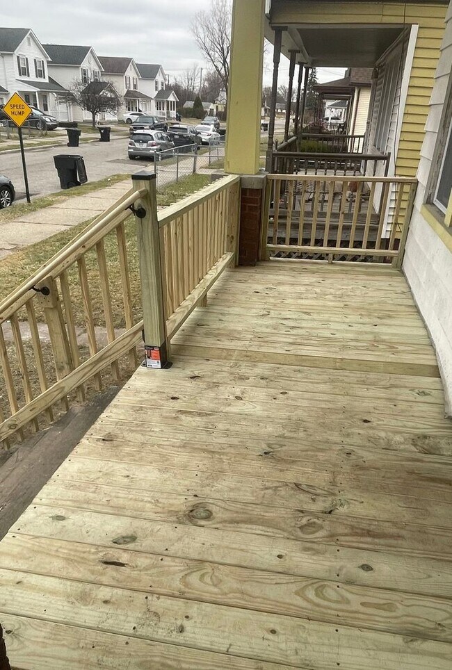Building Photo - Fully Renovated 3-Bedroom Home – Move-In R...