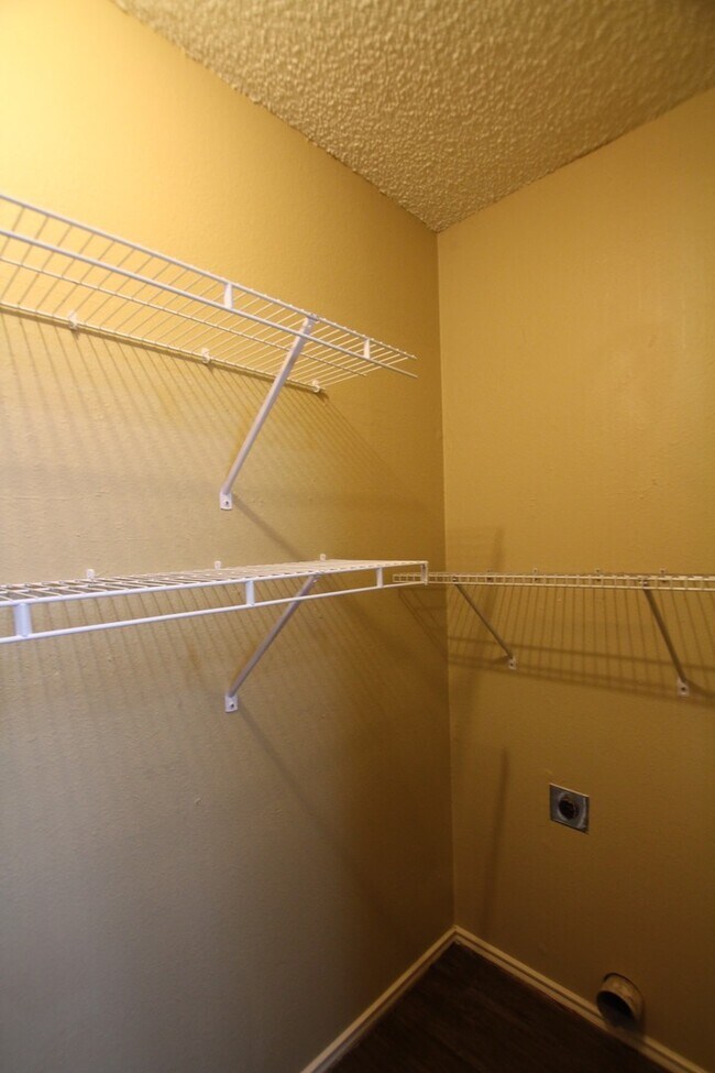 Building Photo - Garrett Duplex 8302/8304