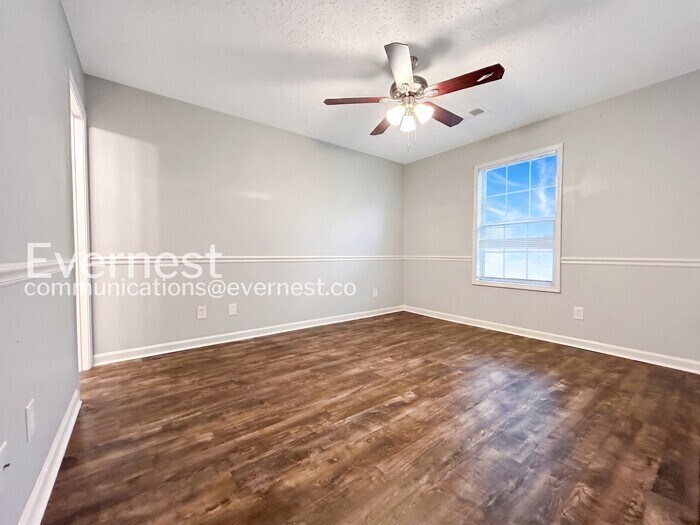 Building Photo - 1336 Yorkshire Ln