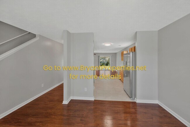 Building Photo - 2872 Creekbend Dr