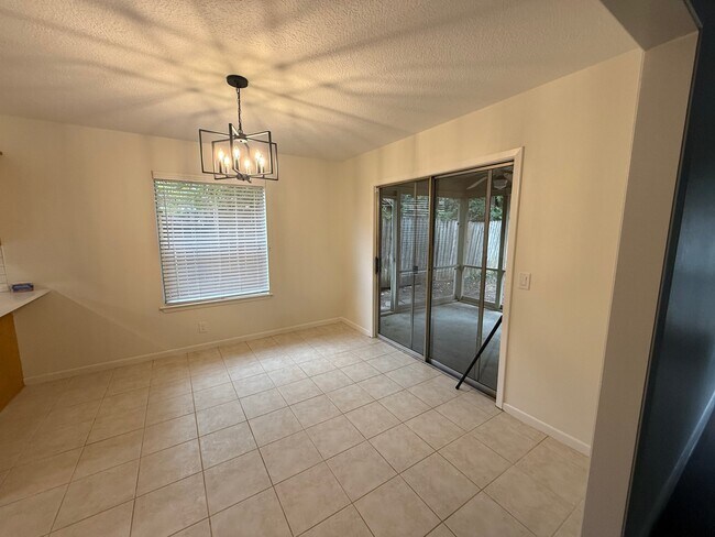 Building Photo - 3910 Vintage Valley Dr