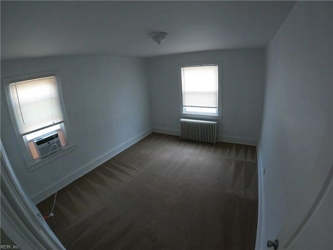 Building Photo - 5905 Hampton Blvd