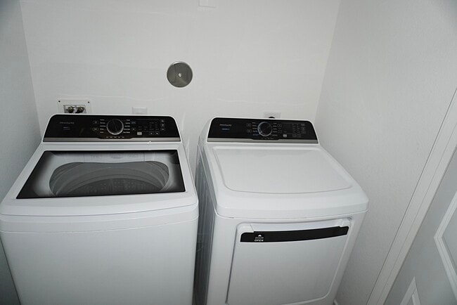 Building Photo - 16803 Great Stable Wy