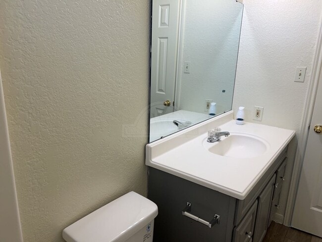 Building Photo - 3804 Water Oak Dr