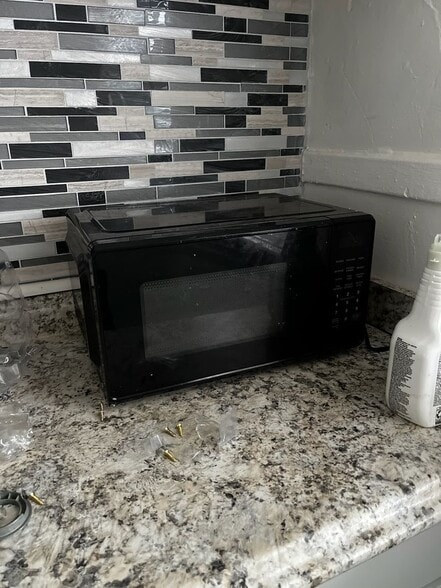 Building Photo - 9264 Ward Ave