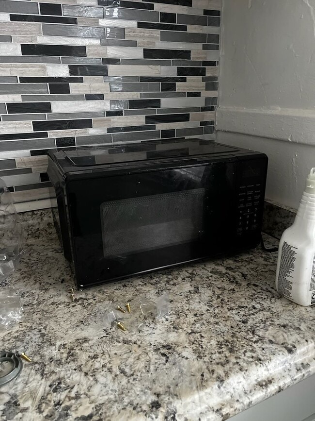 Building Photo - 9264 Ward Ave