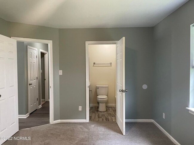 Building Photo - Welcome to Foxhorn Village