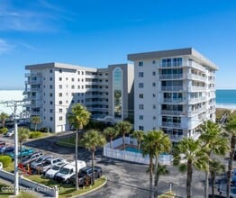 Building Photo - 3740 Ocean Beach Blvd
