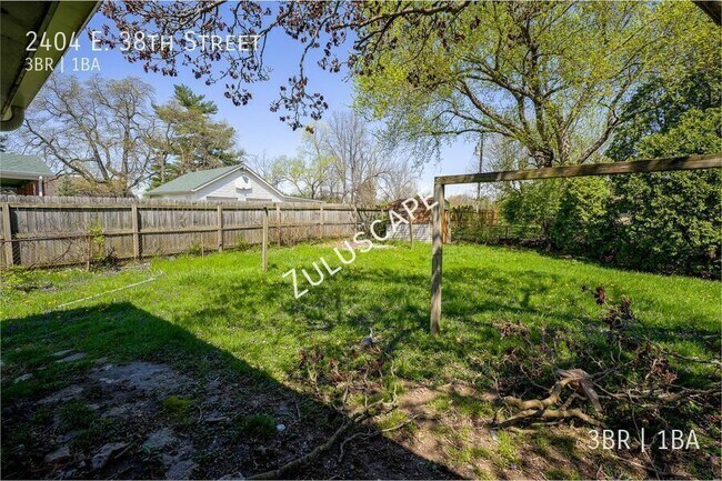 Building Photo - 2404 E 38th St