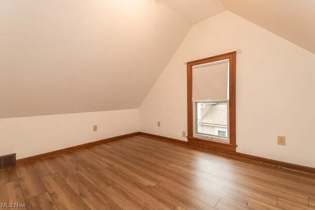 Building Photo - 38171 Wilson Ave