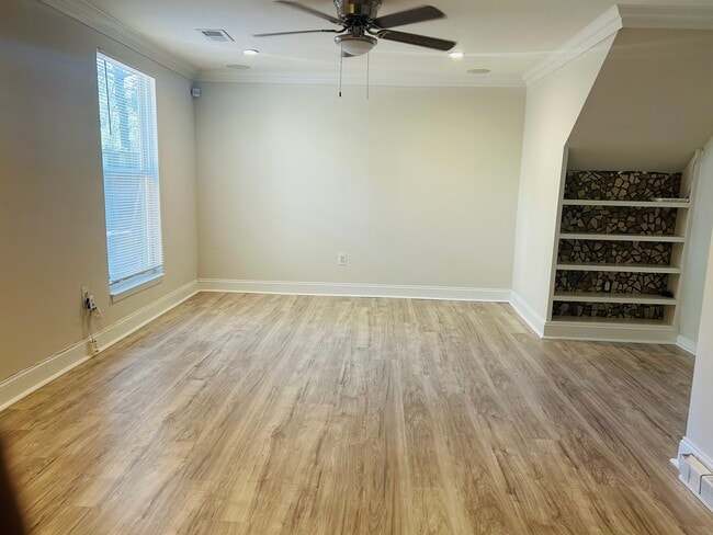 Building Photo - 13513 Demetrias Way