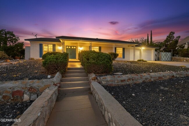 Primary Photo - 1509 Lost Padre Mine Dr