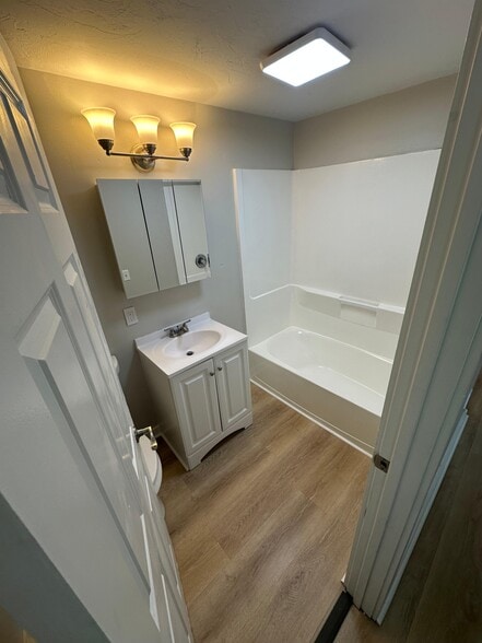 Bathroom - 109 Prichard St