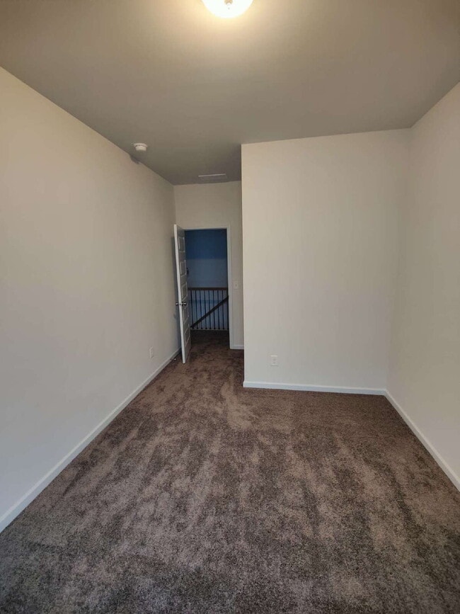 Building Photo - 500 Ozark Ln