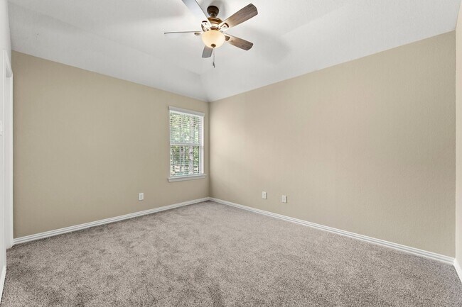 Building Photo - 34 Sawbridge Cir