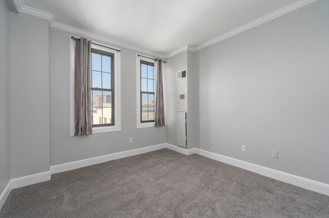 Building Photo - 1 E Chase St