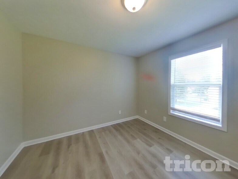 Building Photo - 1226 Bolton Dr