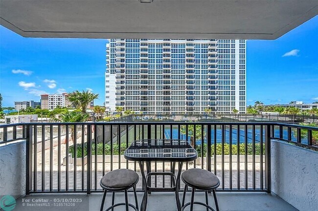 Building Photo - 525 N Ocean Blvd