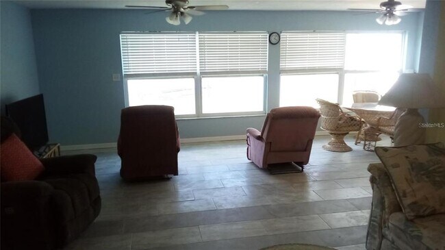 Building Photo - 758 Spring Lake Blvd NW