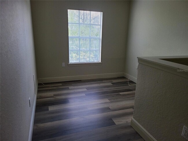 Building Photo - 8911 Manor Loop