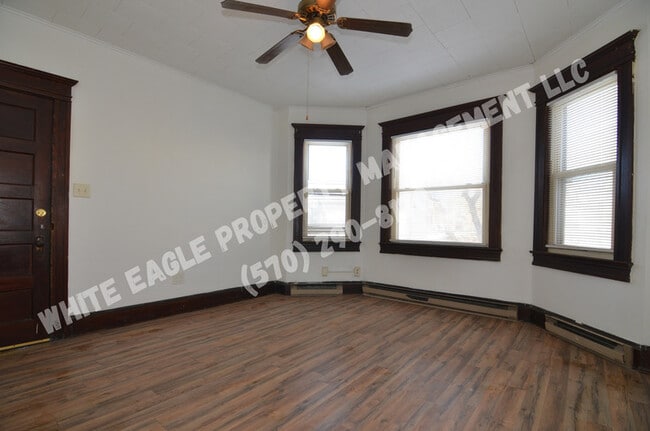 Building Photo - 1508 E Gibson St