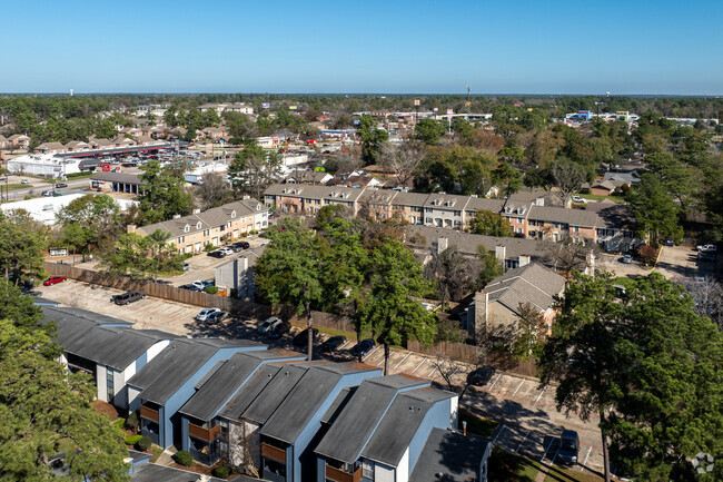 Aerial Photo - The Townhomes at Pinehollow